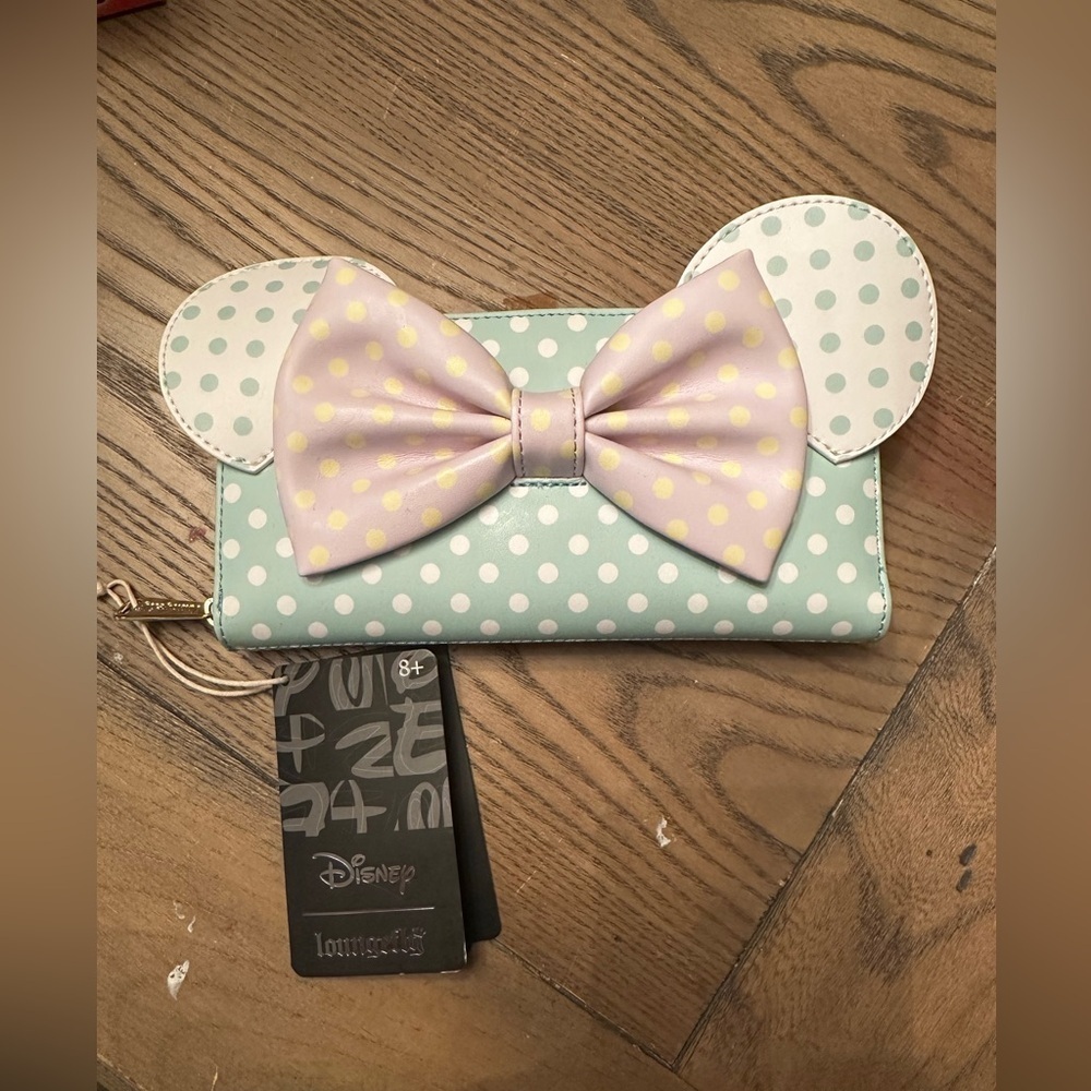 📍FINAL📍Loungefly Disney Minnie Mouse Pastel Polka Dot Wallet NWT